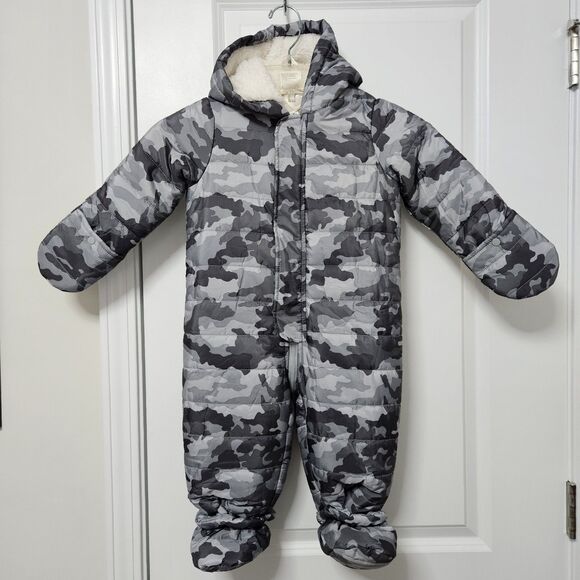 NWT First Impressions Sherpa Lined Hooded Snowsuit Boys 18 Months Gray Camo